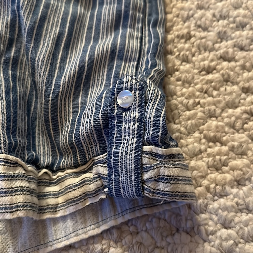 Shorts - Picture 4 of 4